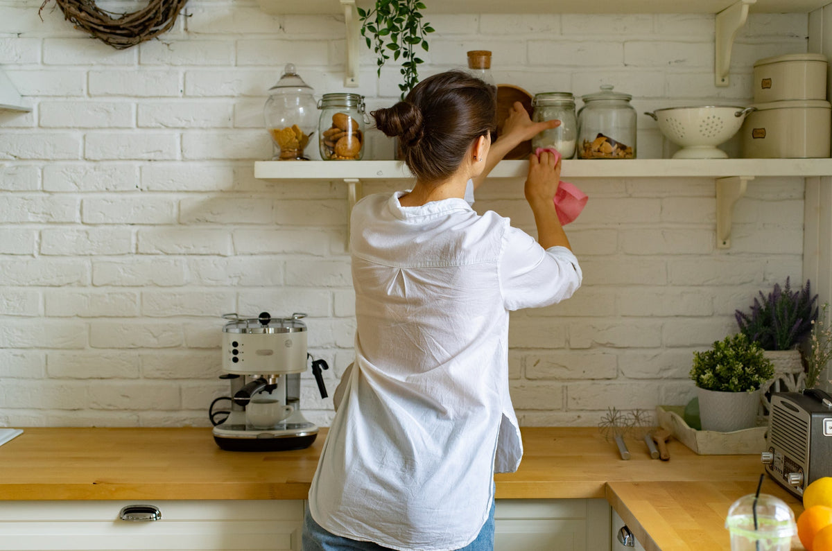 How to Prepare for a House Cleaner Without Cleaning First